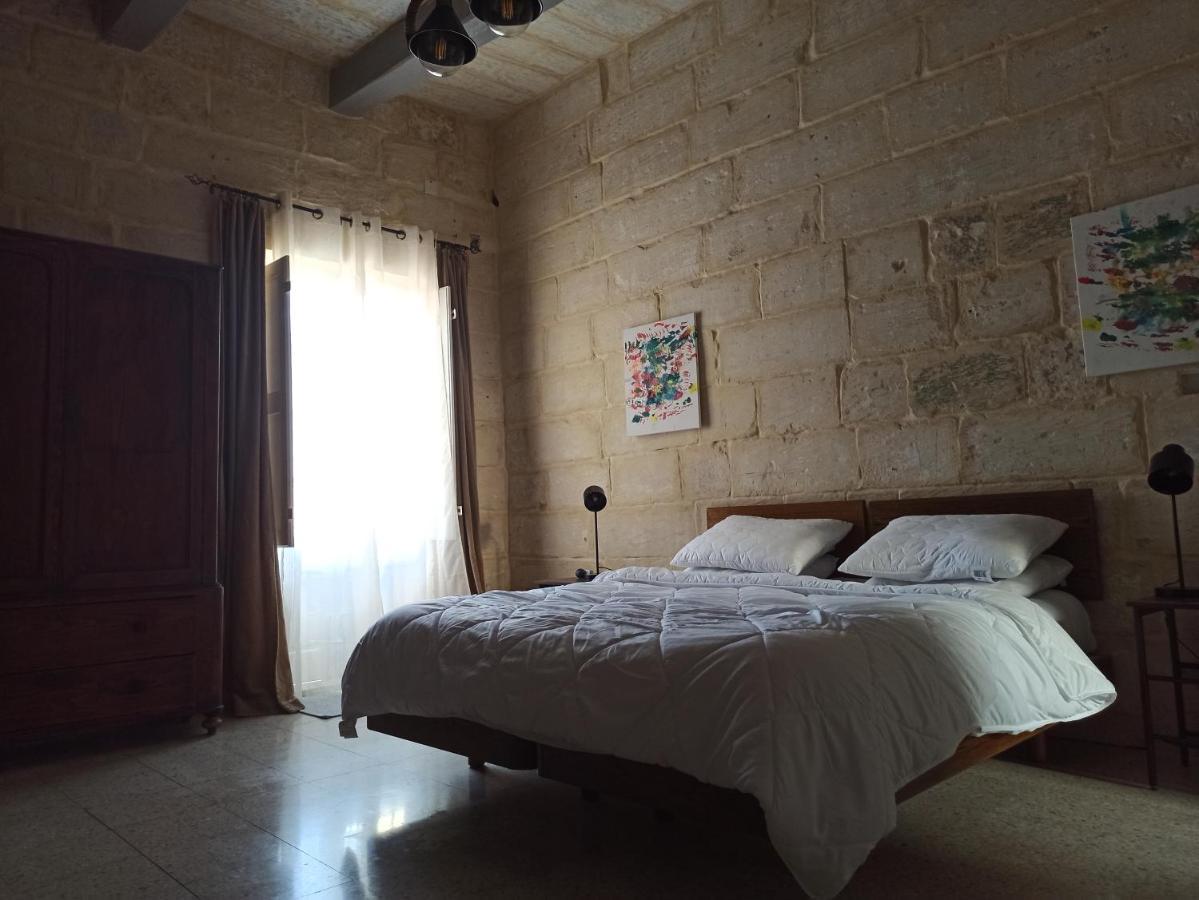 Beautiful Studio Apartment In Qormi Malta Exterior photo